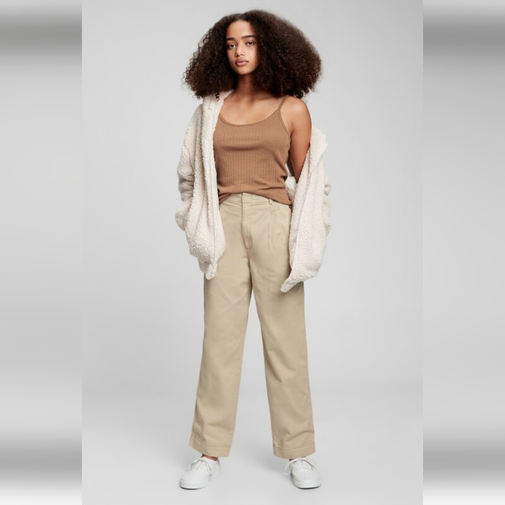 NWT (Size 10) GAP Teen Pleated Khakis with Washwell